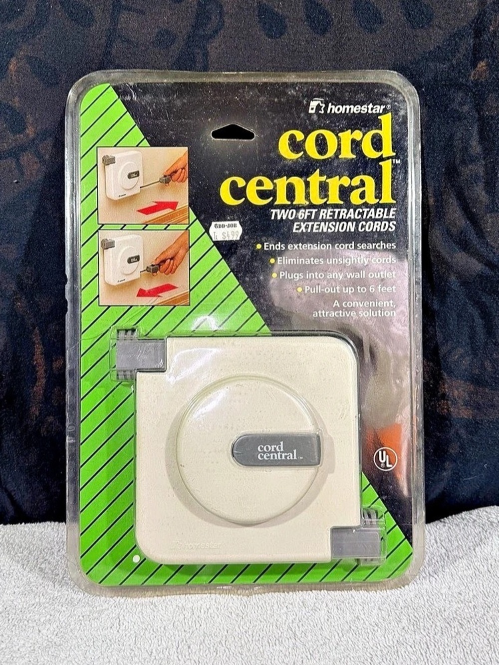 Homestar Cord Central Two 6ft Retractable Extension Cords